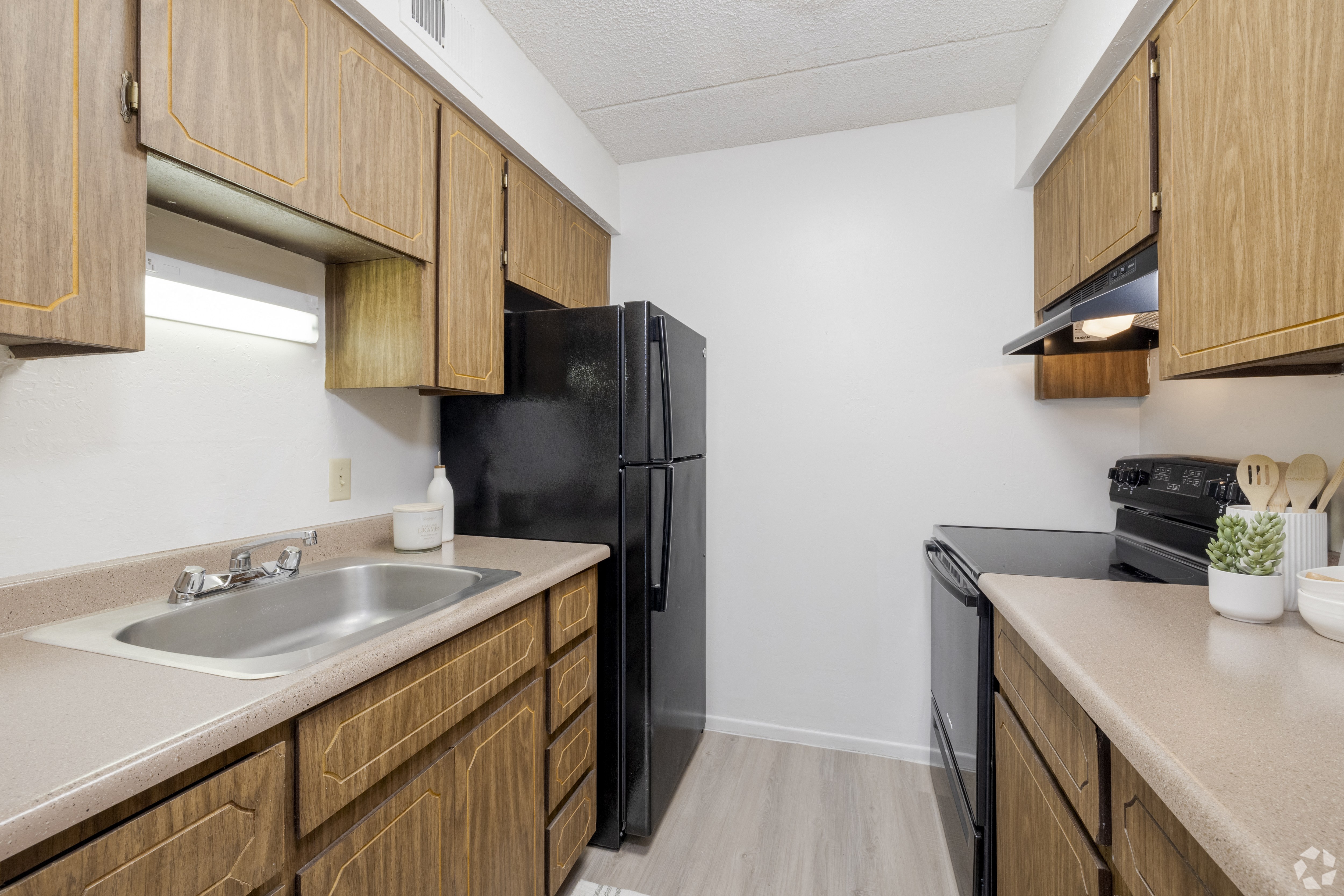 1030 S Dobson Rd Mesa, AZ 85202 photo 2